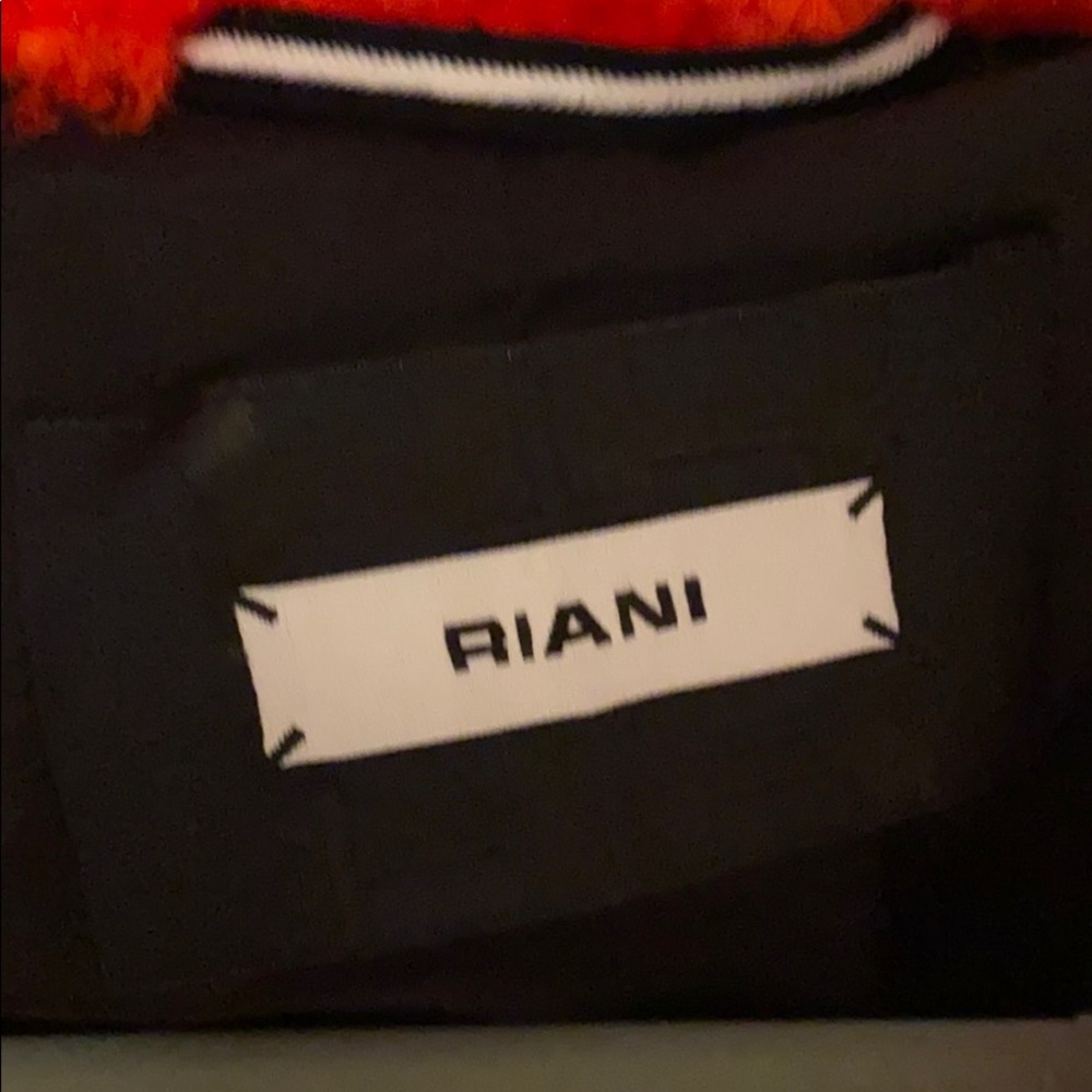 Riani red synthetic fur coat - Picture 2 of 2